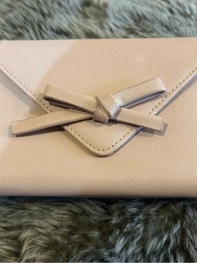 Neiman Marcus Wallet with Bow Detail - Light Pink